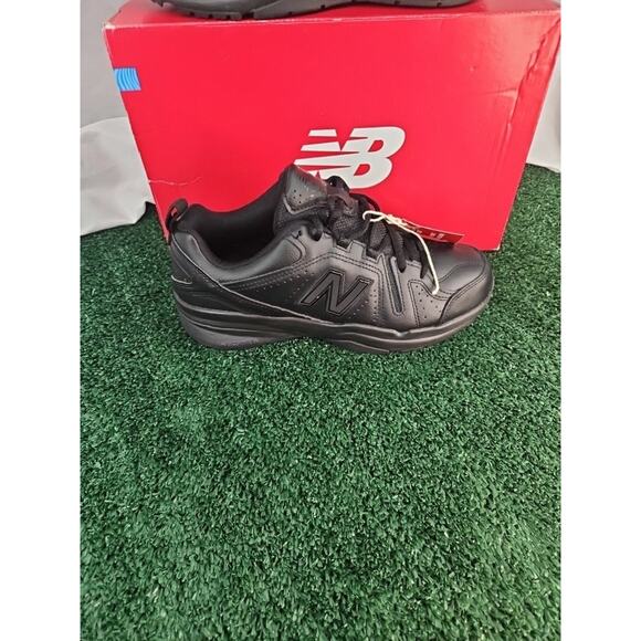 NEW BALANCE 608 V5 WX608AB5 Black Casual Athletic Work Shoes Womens Sz 9 - Picture 1 of 12